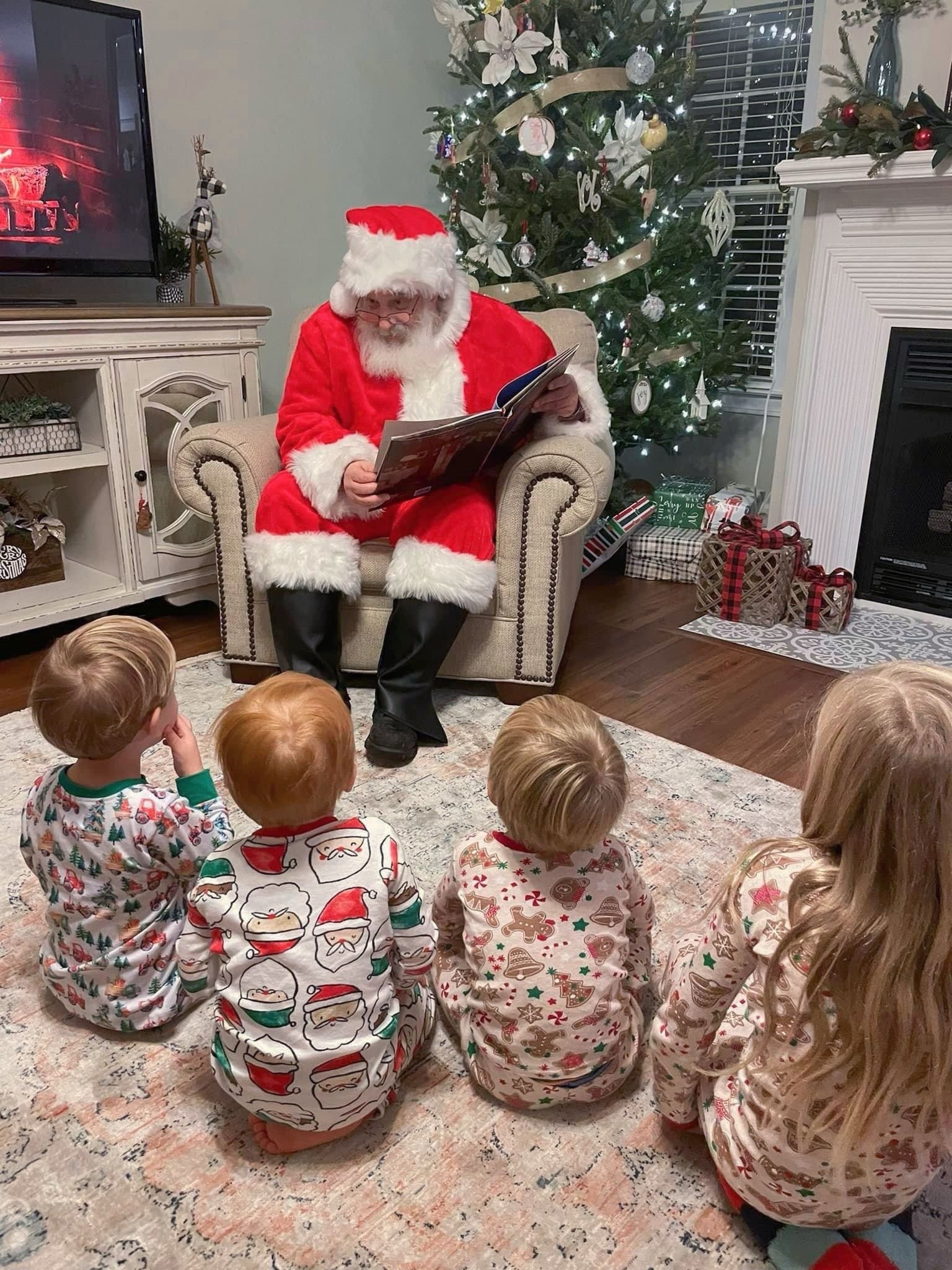 Santa Claus in SC reading to kids